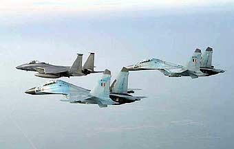 Су-30 и Ф-15 в полет